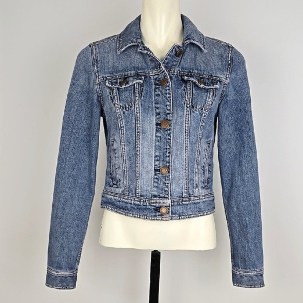 American Eagle Women's Classic Denim Jacket Button Down Faded Blue Wash Size M